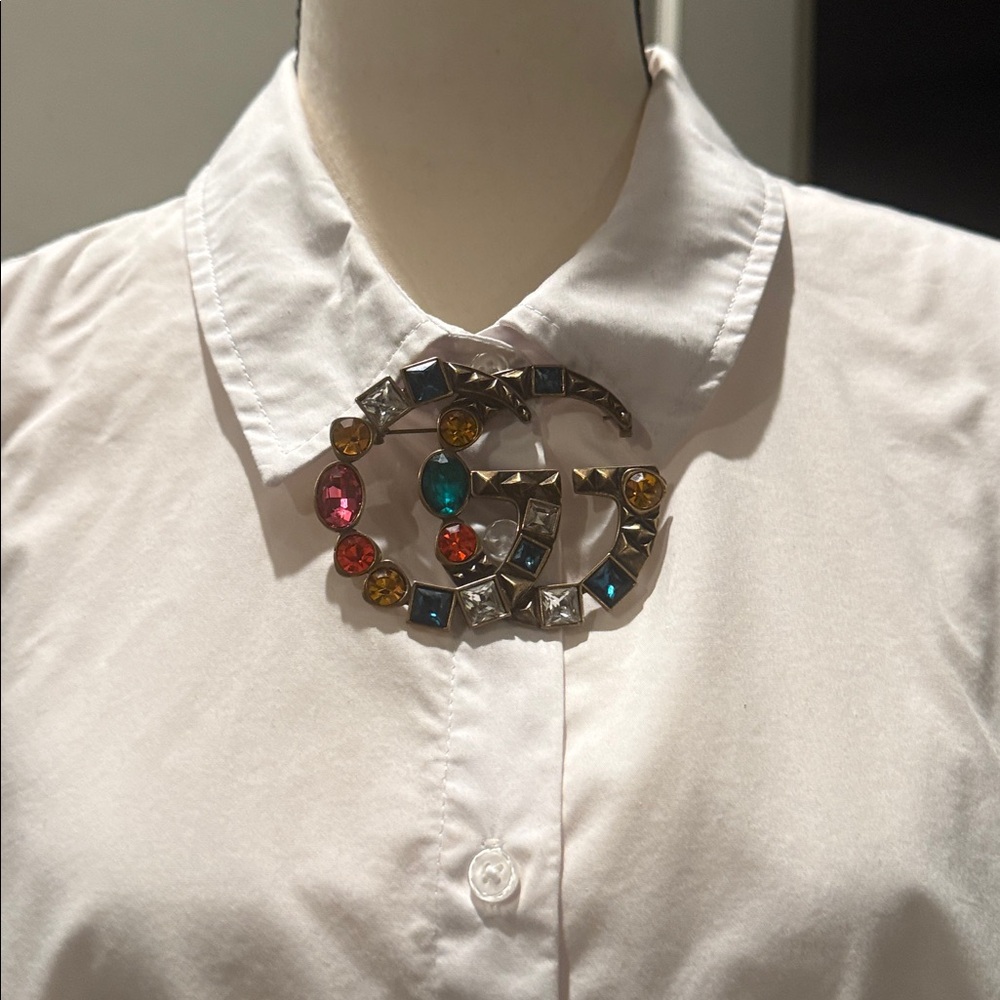 Elegant Multicolor Brooch